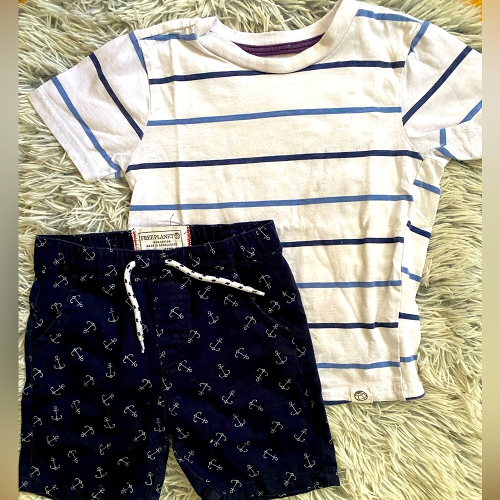 Boys 5T free planet T-shirt short set